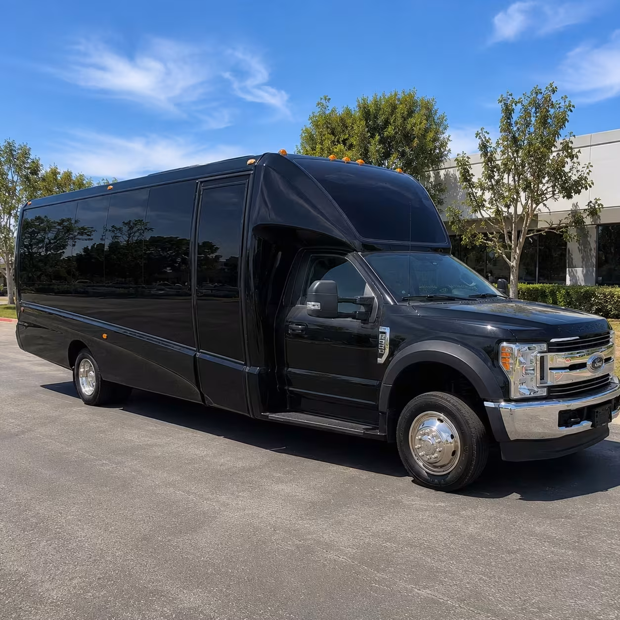 st george party bus rentals for outdoor amphitheatre shows